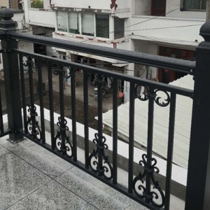 别墅庭院阳台铝艺护栏阳台栏杆样式6